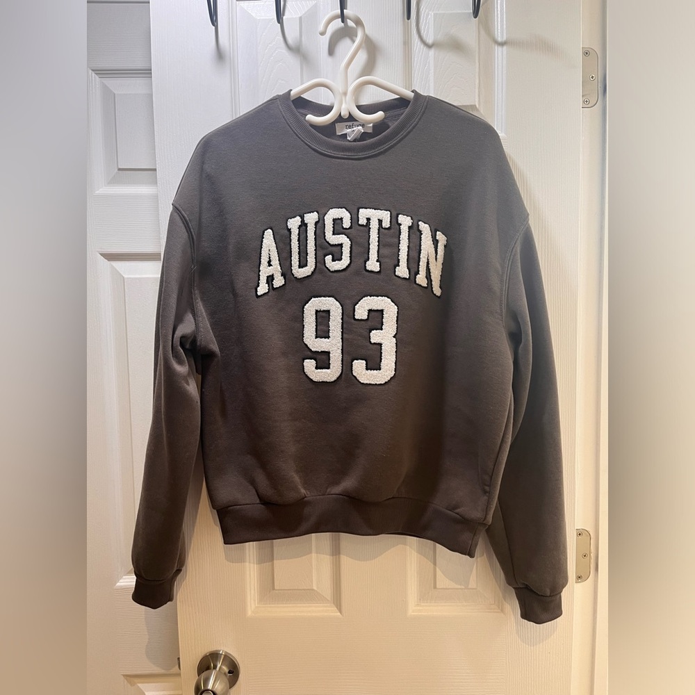 Refuge Athletics | Fleece Lined Sweatshirt; Size “S”